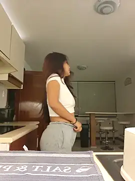 Lau1127 online show from 12/19/25, 03:10