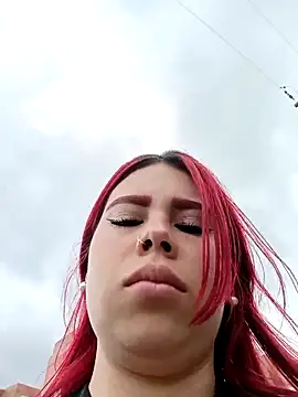 Snapshot of aurora_sky11 chatting on 10/08/25, 03:24 aurora sky11 online show from 10/08/25, 03:24