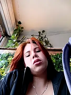 Snapshot of aurora_sky11 chatting on 02/28/25, 10:17 aurora sky11 online show from 02/28/25, 10:17