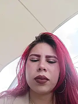 aurora sky11 online show from 11/07/25, 04:33