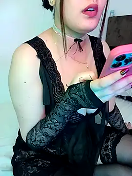 im here- online show from 10/30/25, 04:04