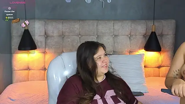 Laia and Aloby online show from 09/13/25, 10:32