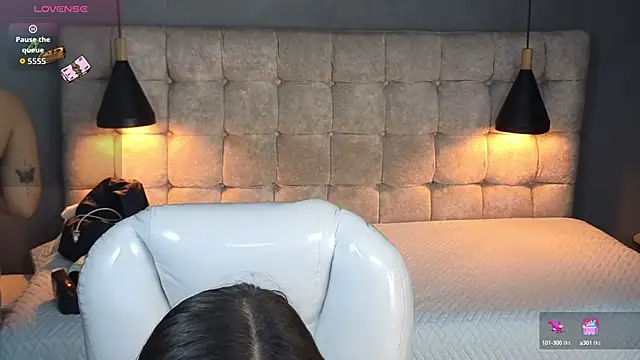 Laia and Aloby online show from 09/27/25, 10:38