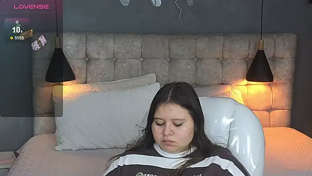 Laia and Aloby online show from 12/02/25, 10:22