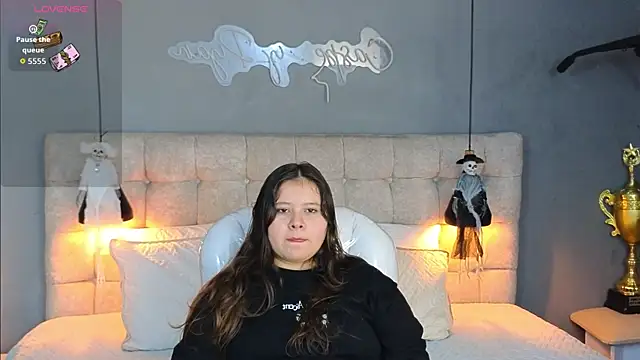 Laia and Aloby online show from 10/09/25, 10:21