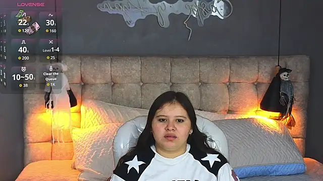 Laia and Aloby online show from 10/22/25, 10:08