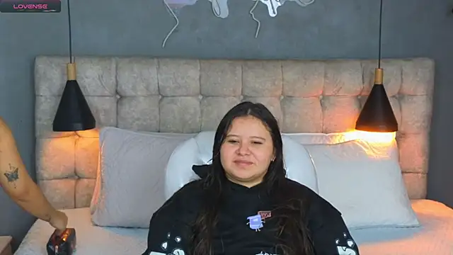 Laia and Aloby online show from 01/06/26, 10:14