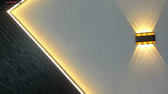 Laia and Aloby online show from 03/22/26, 12:14