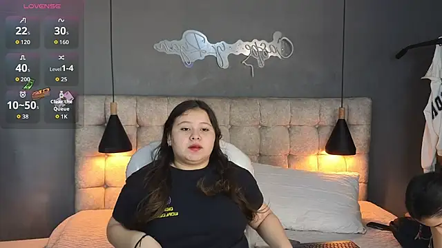 Laia and Aloby online show from 09/24/25, 10:27