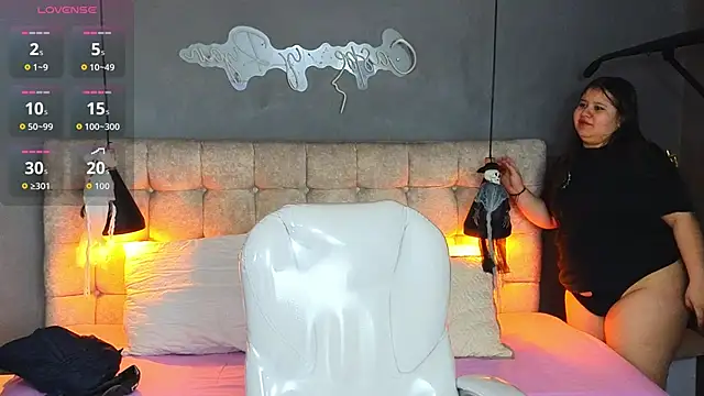 Laia and Aloby online show from 10/16/25, 10:18