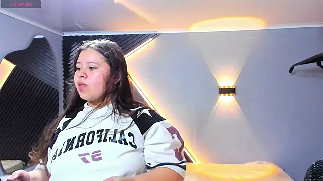 Laia and Aloby online show from 03/13/26, 10:04