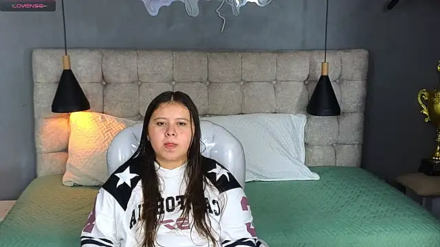 Laia and Aloby online show from 11/05/25, 10:13