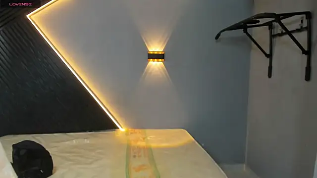 Laia and Aloby online show from 03/19/26, 10:10