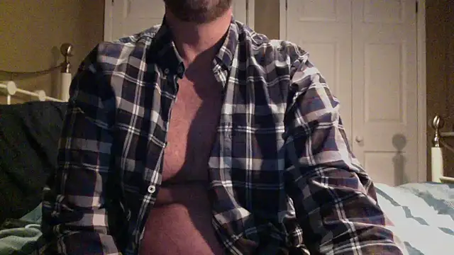 Snapshot of midlandsforfun chatting on 02/21/25, 10:04 midlandsforfun online show from 02/21/25, 10:04