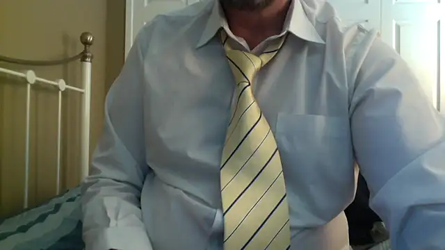 Snapshot of midlandsforfun chatting on 03/07/25, 12:01 midlandsforfun online show from 03/07/25, 12:01