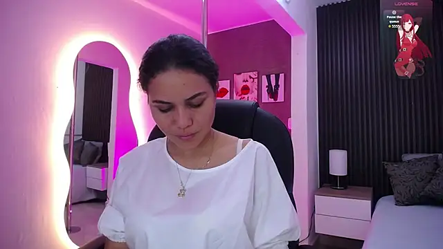 natasha  jackson online show from 10/18/25, 12:40