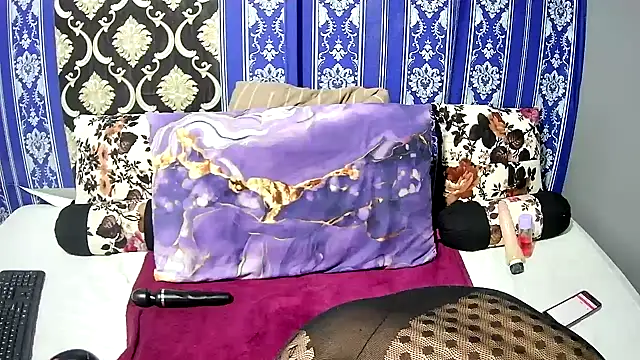JennyFawX  online show from 09/23/25, 06:15