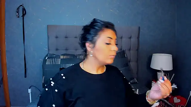 AmyCubes online show from 11/13/25, 04:49