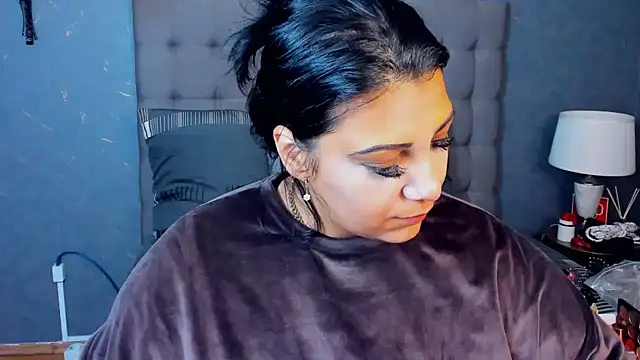 AmyCubes online show from 11/07/25, 07:13