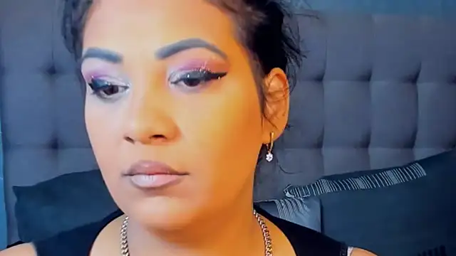 AmyCubes online show from 10/31/25, 04:53