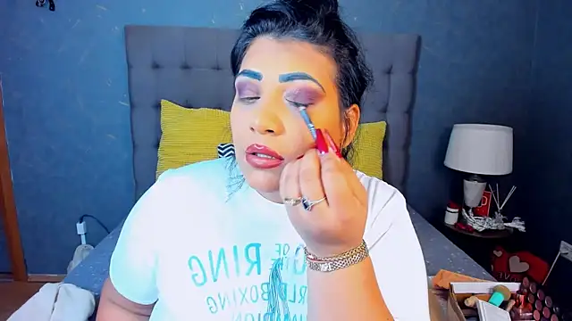 AmyCubes online show from 11/22/25, 04:55