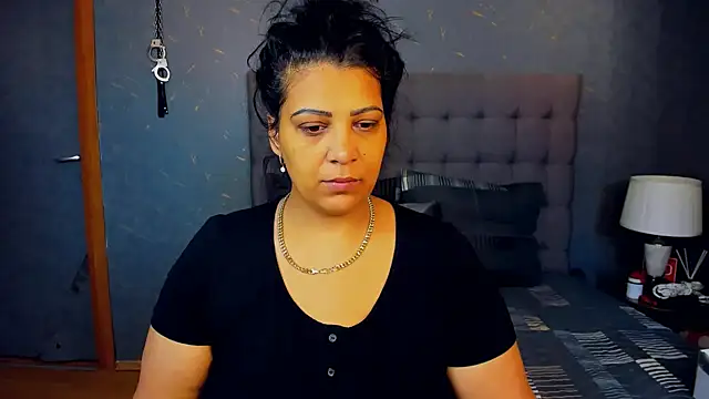 AmyCubes online show from 11/02/25, 06:18