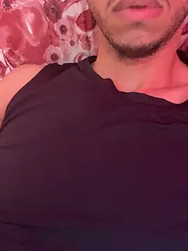 Snapshot of Young_arabe chatting on 06/20/26, 04:01 Young arabe online show from 06/20/26, 04:01
