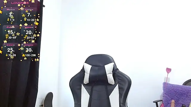 Snapshot of Kiara-Rider chatting on 04/20/26, 02:51 Kiara-Rider online show from 04/20/26, 02:51
