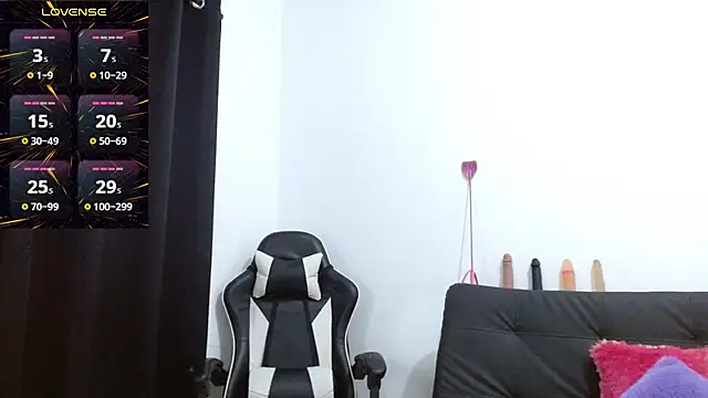 Kiara-Rider online show from 10/28/25, 04:39