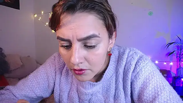 Lu perez online show from 11/19/25, 01:38