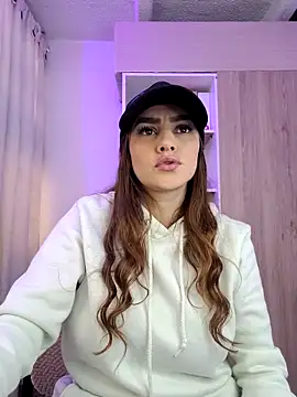 Lu perez online show from 05/05/26, 01:14