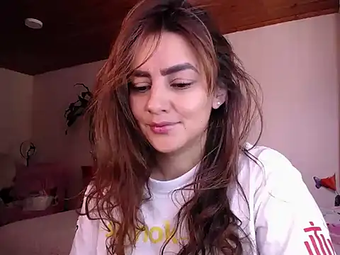 Lu perez online show from 09/15/25, 04:51