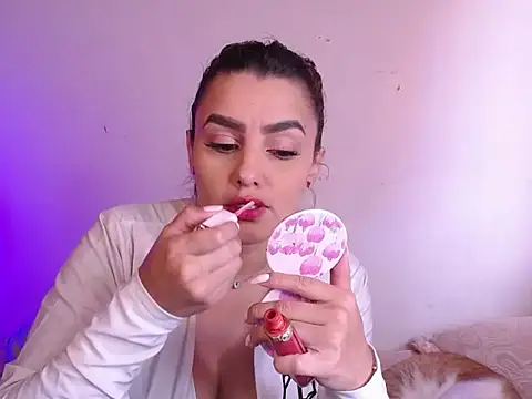 Lu perez online show from 10/27/25, 07:04