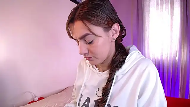 Lu perez online show from 10/07/25, 03:46