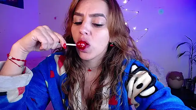 Lu perez online show from 11/21/25, 10:42