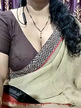bhuvana555 online show from 02/20/25, 05:41
