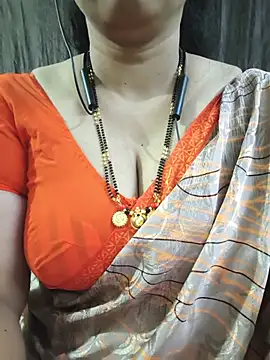 Snapshot of bhuvana555 chatting on 07/03/26, 05:52 bhuvana555 online show from 07/03/26, 05:52