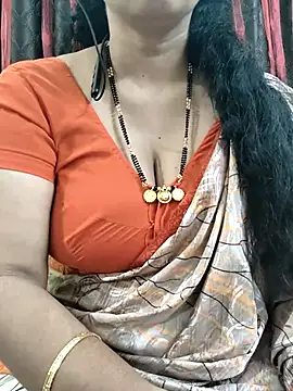 bhuvana555 online show from 10/31/25, 05:09