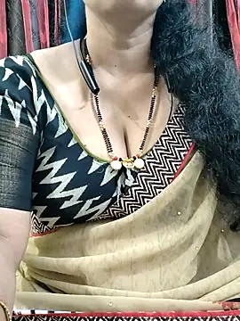 bhuvana555 online show from 11/04/25, 04:55