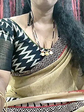 bhuvana555 online show from 10/25/25, 04:33