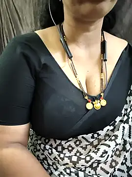 bhuvana555 online show from 04/11/26, 04:54