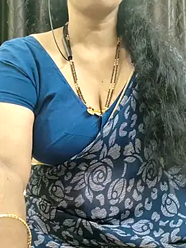 bhuvana555 online show from 10/25/25, 06:41