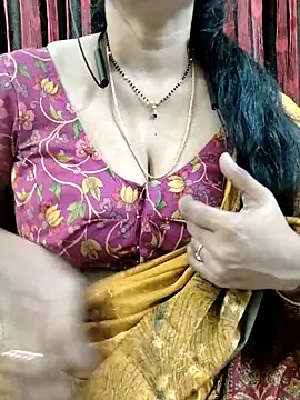 bhuvana555 online show from 11/18/25, 05:27