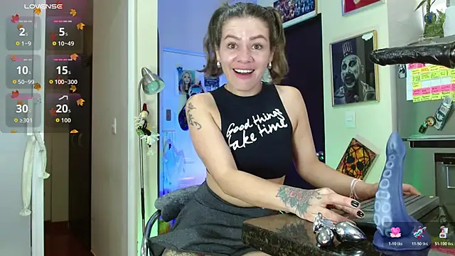 oriana thomson2 online show from 10/30/25, 05:32