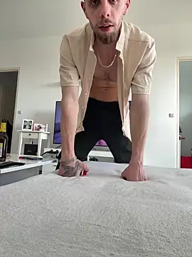 18cmpacoo online show from 04/15/26, 03:38