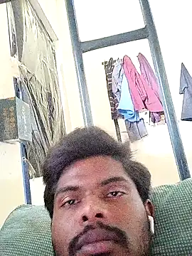 Snapshot of king8580 chatting on 09/19/25, 09:02 king8580 online show from 09/19/25, 09:02