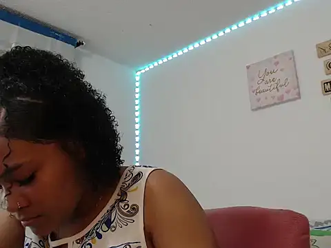 katty ebonny online show from 11/28/25, 10:54