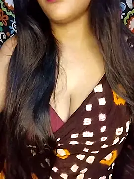 Sreya213 online show from 04/25/26, 06:16