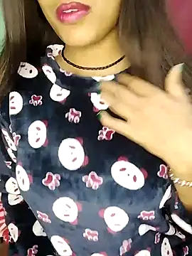 Snapshot of Sreya213 chatting on 01/15/25, 07:23 Sreya213 online show from 01/15/25, 07:23