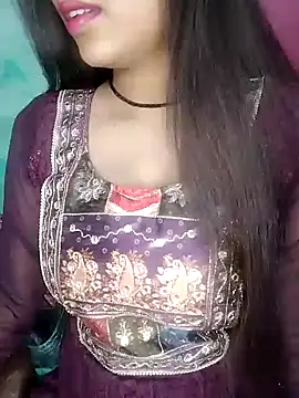 Snapshot of Sreya213 chatting on 01/23/25, 07:51 Sreya213 online show from 01/23/25, 07:51